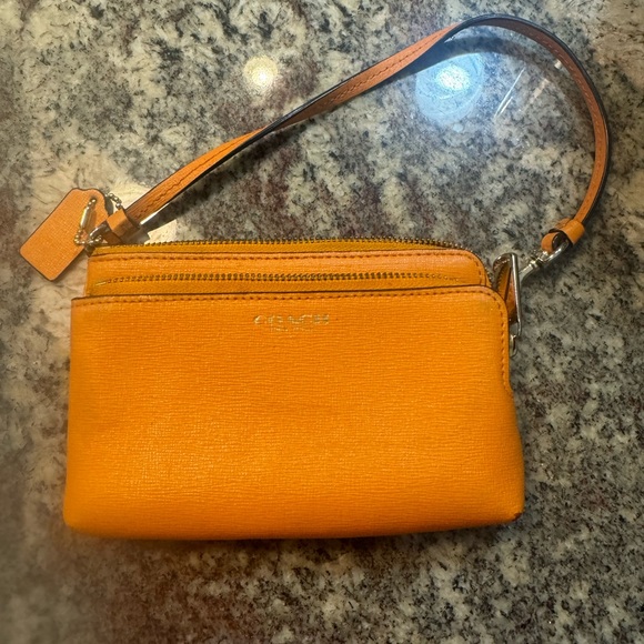 Coach wristlet with card holders - Picture 3 of 5